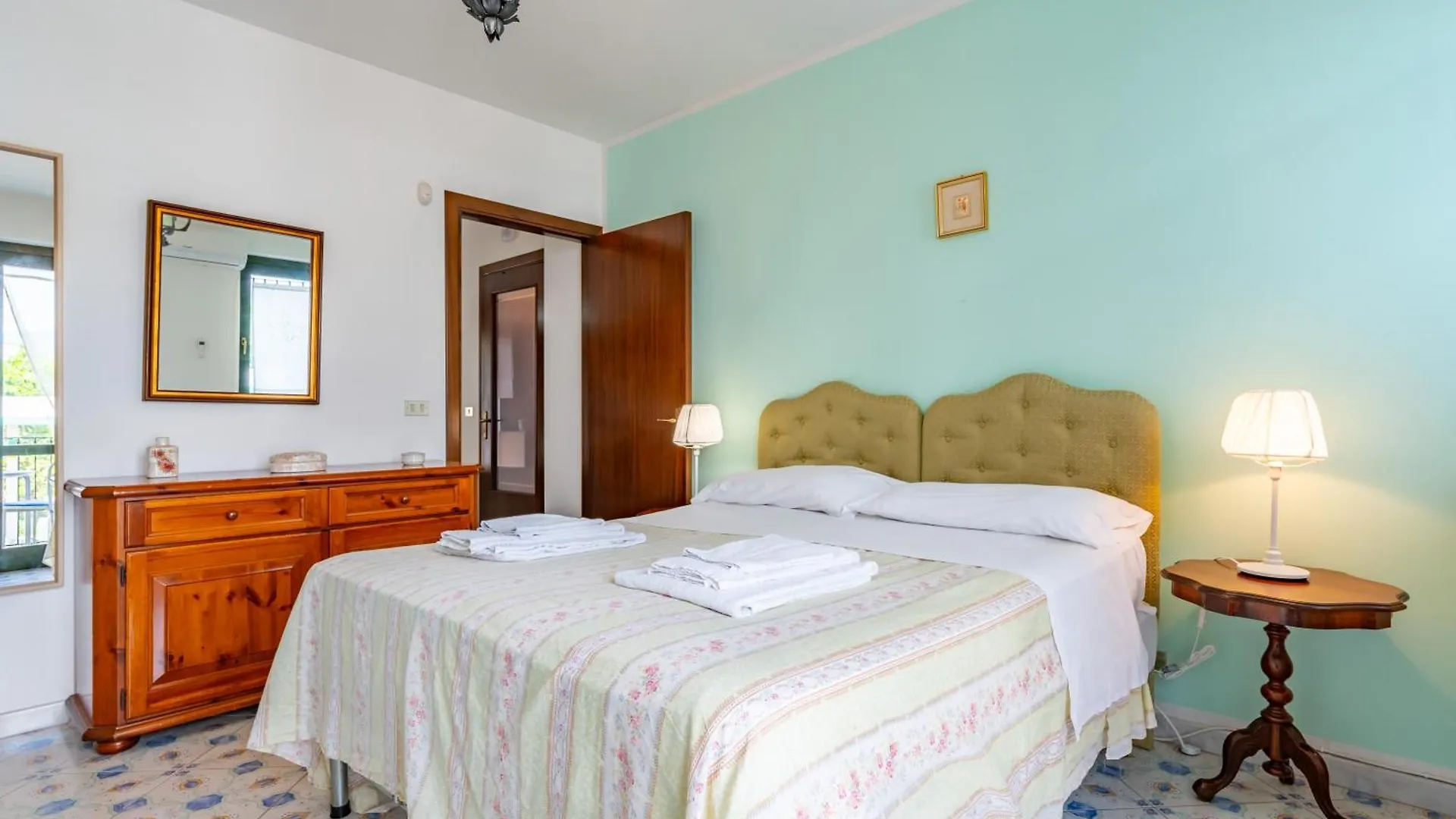 Seaside Apartment Just Steps From The Beach Mascali Italia